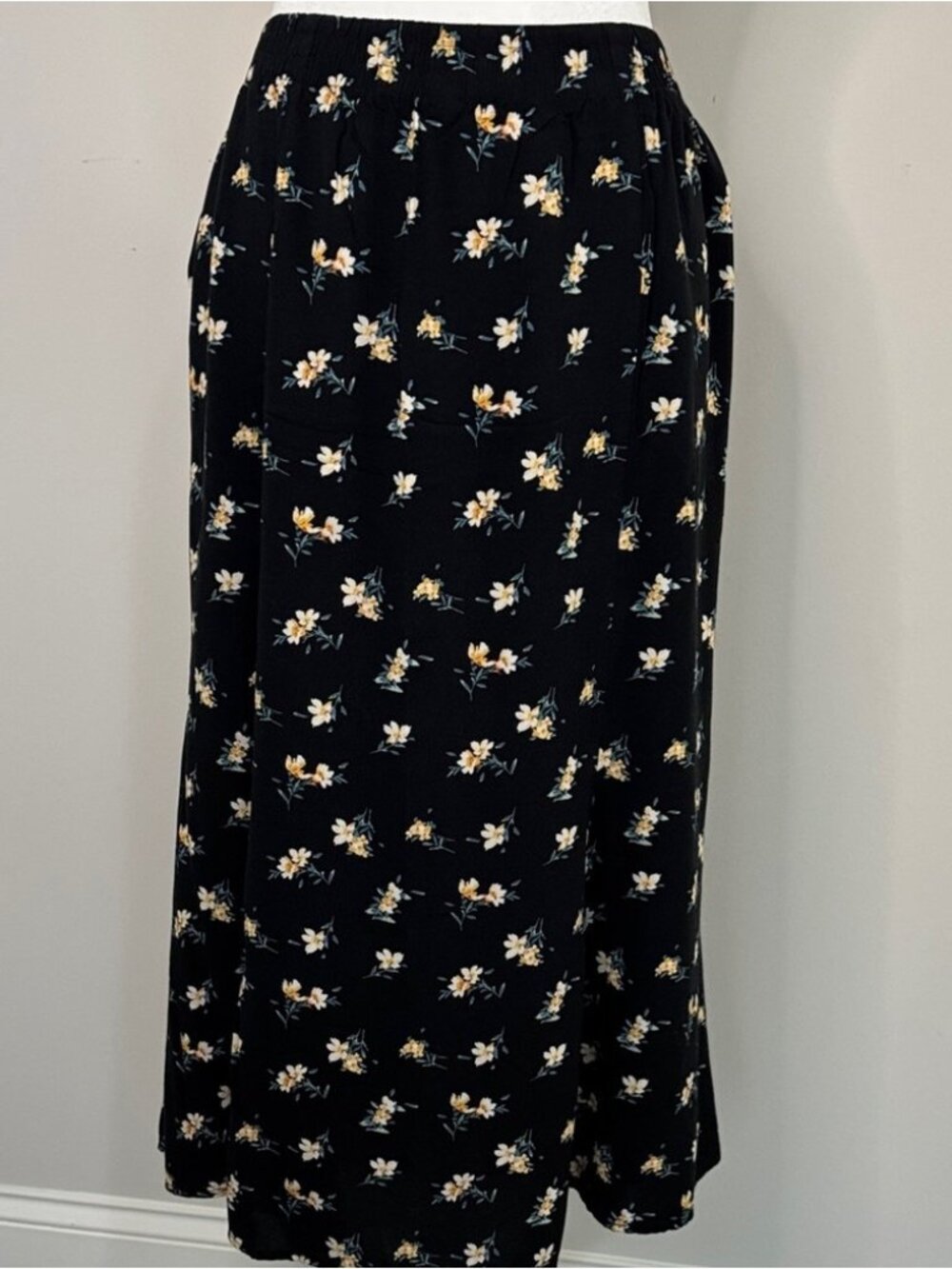 Black Floral Midi Skirt - Elegant Everyday Style